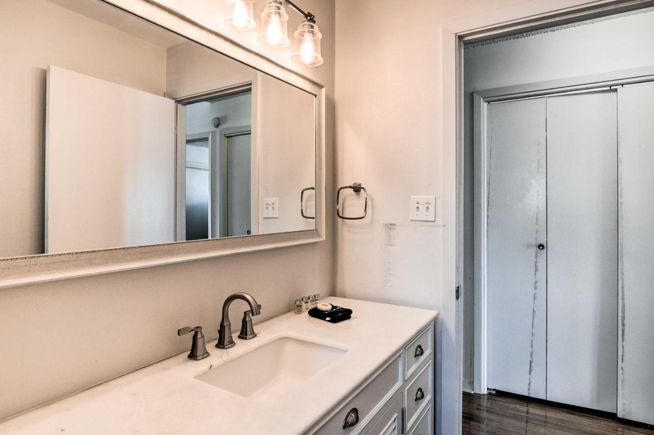 Sea Isle Galveston Getaway Less Than 1 Mile To Beach! Esterno foto